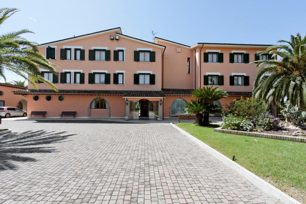 Villa Luigi Hotel & Restaurant Nuova Gestione Villa Rosa Di Martinsicuro Exterior photo