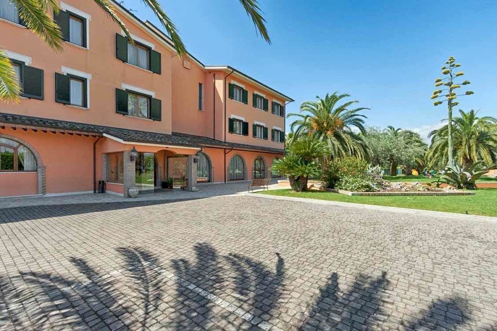 Villa Luigi Hotel & Restaurant Nuova Gestione Villa Rosa Di Martinsicuro Exterior photo